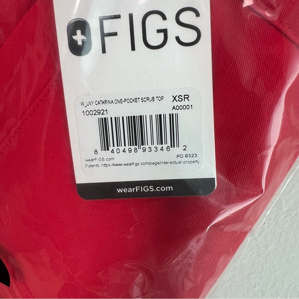 Pop Red Figs Catarina Scrub Top - Picture 2 of 3